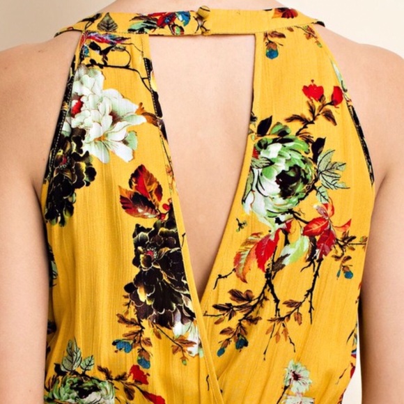 peekaboo printed romper - Picture 4 of 6